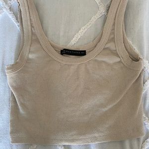 tan tanktop🥥